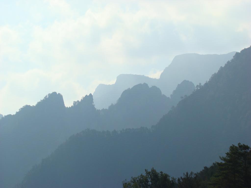 Отель Monegal Сан-Льоренс-де-Моруньс Экстерьер фото