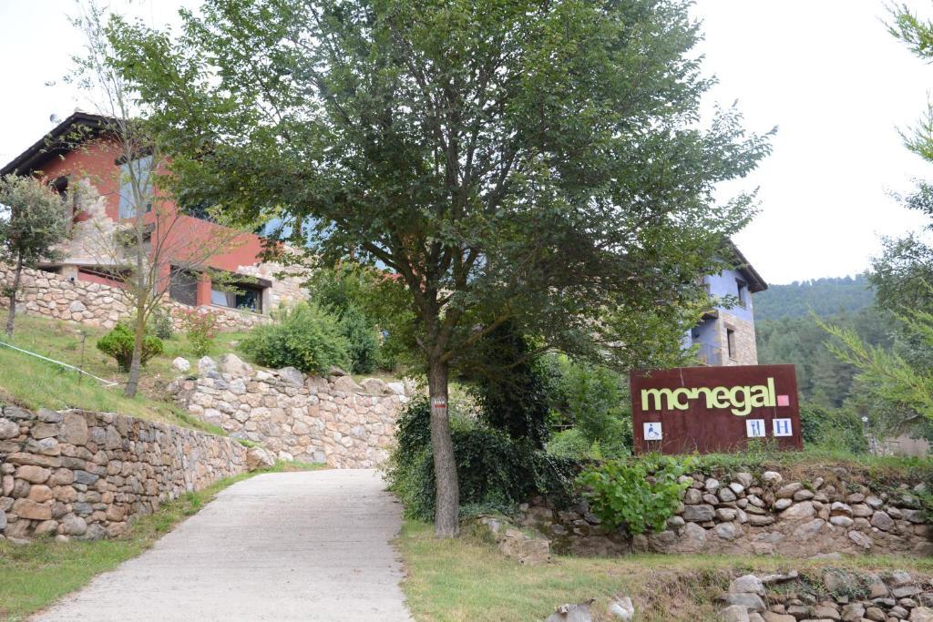 Отель Monegal Сан-Льоренс-де-Моруньс Экстерьер фото